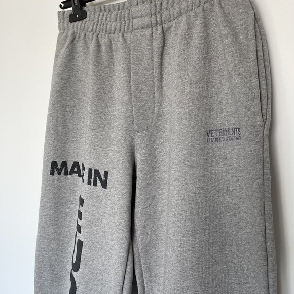 VETEMENTS - RARE Made in Europe EU Logo Prisoner FW21 Limited Edition - Picture 3 of 16